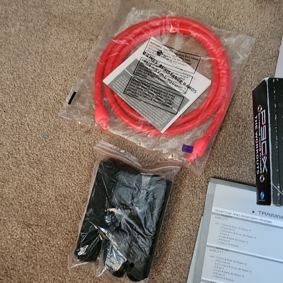 Beach Body P90X Extreme Home Fitness with T25 - Picture 6 of 9